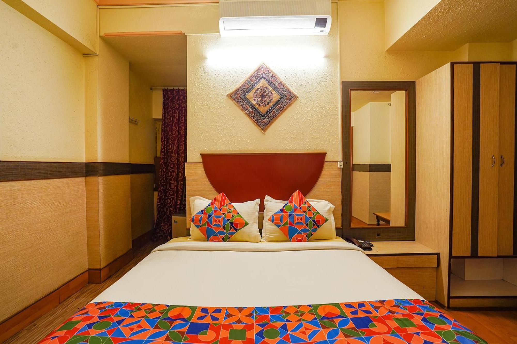 Hotel Lalbagh Gardenia Bangalore Exteriör bild