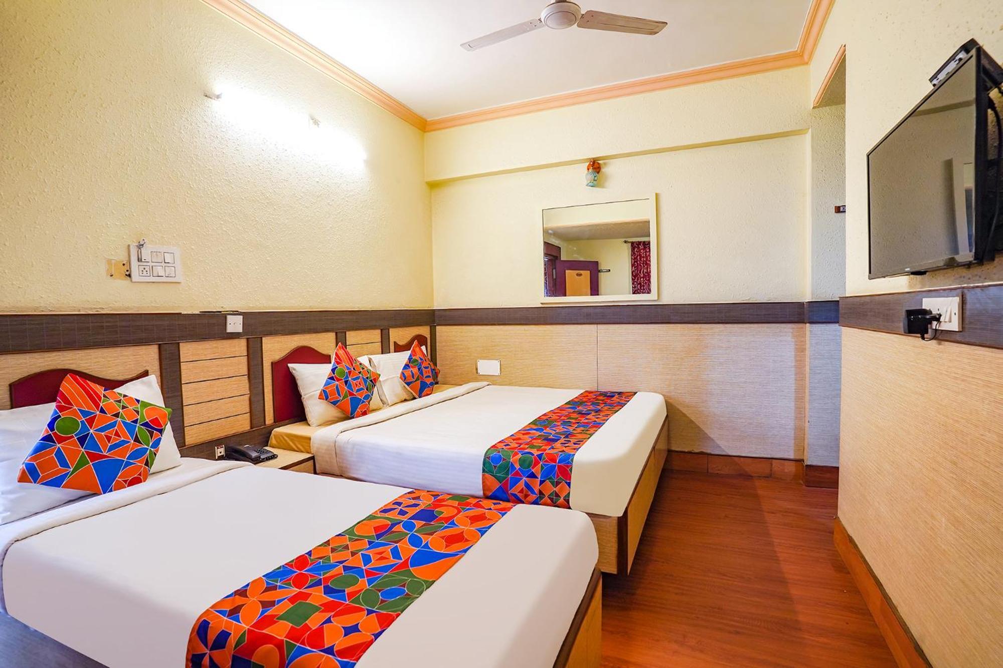 Hotel Lalbagh Gardenia Bangalore Exteriör bild