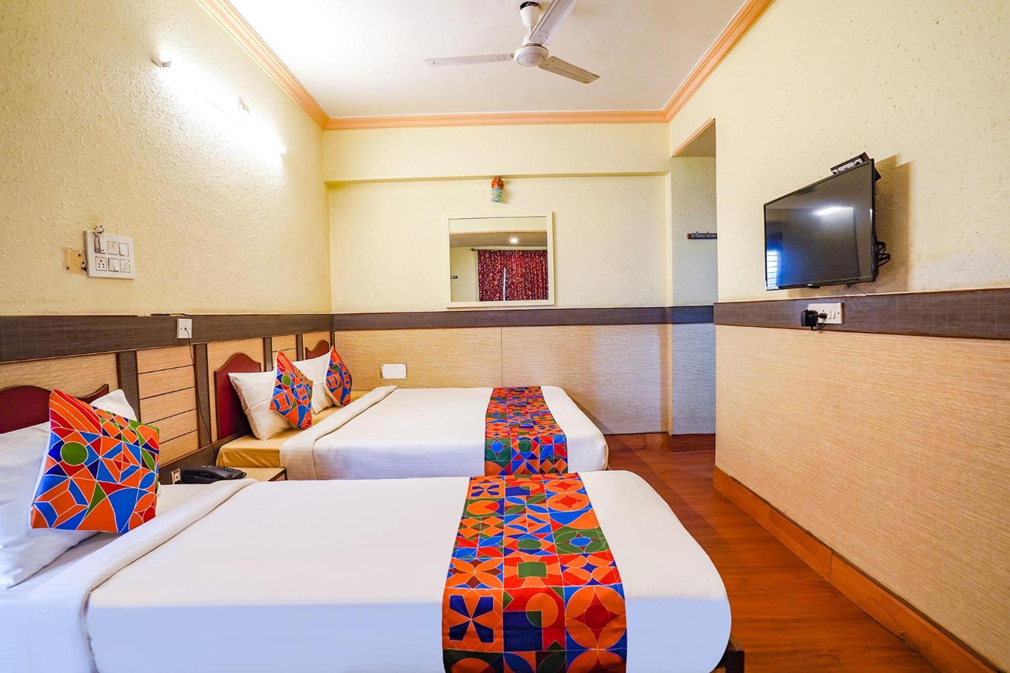Hotel Lalbagh Gardenia Bangalore Exteriör bild