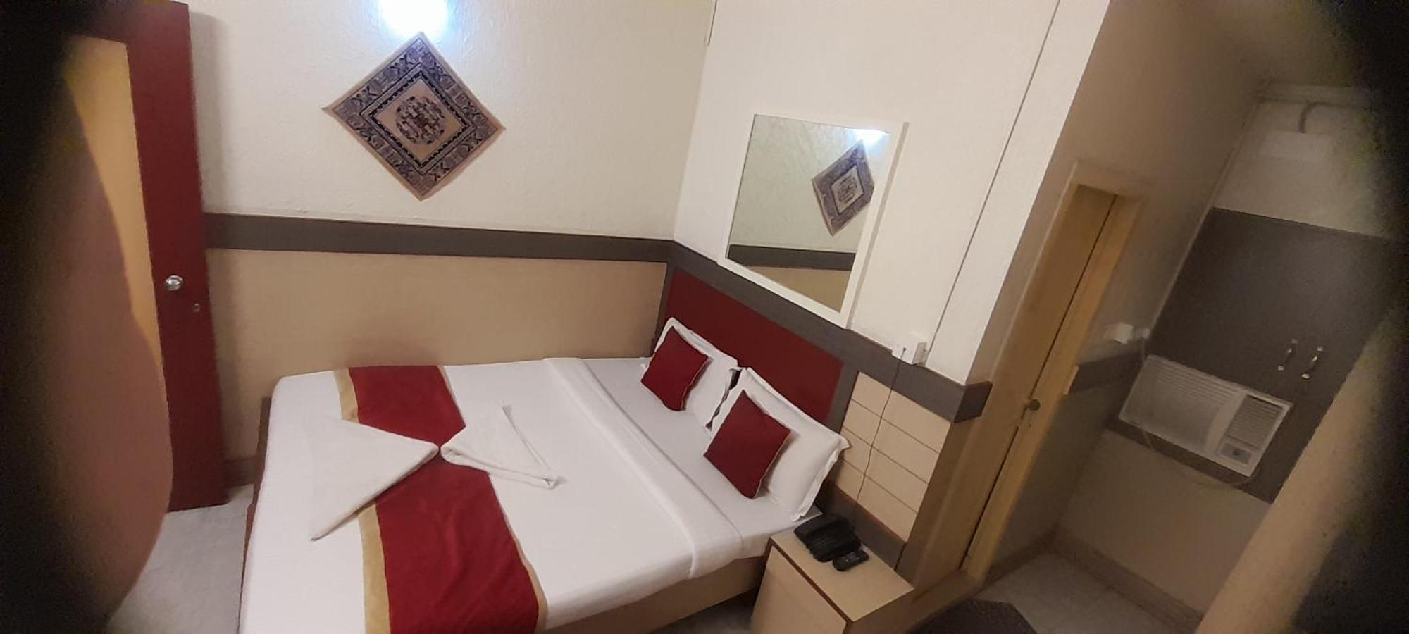 Hotel Lalbagh Gardenia Bangalore Exteriör bild