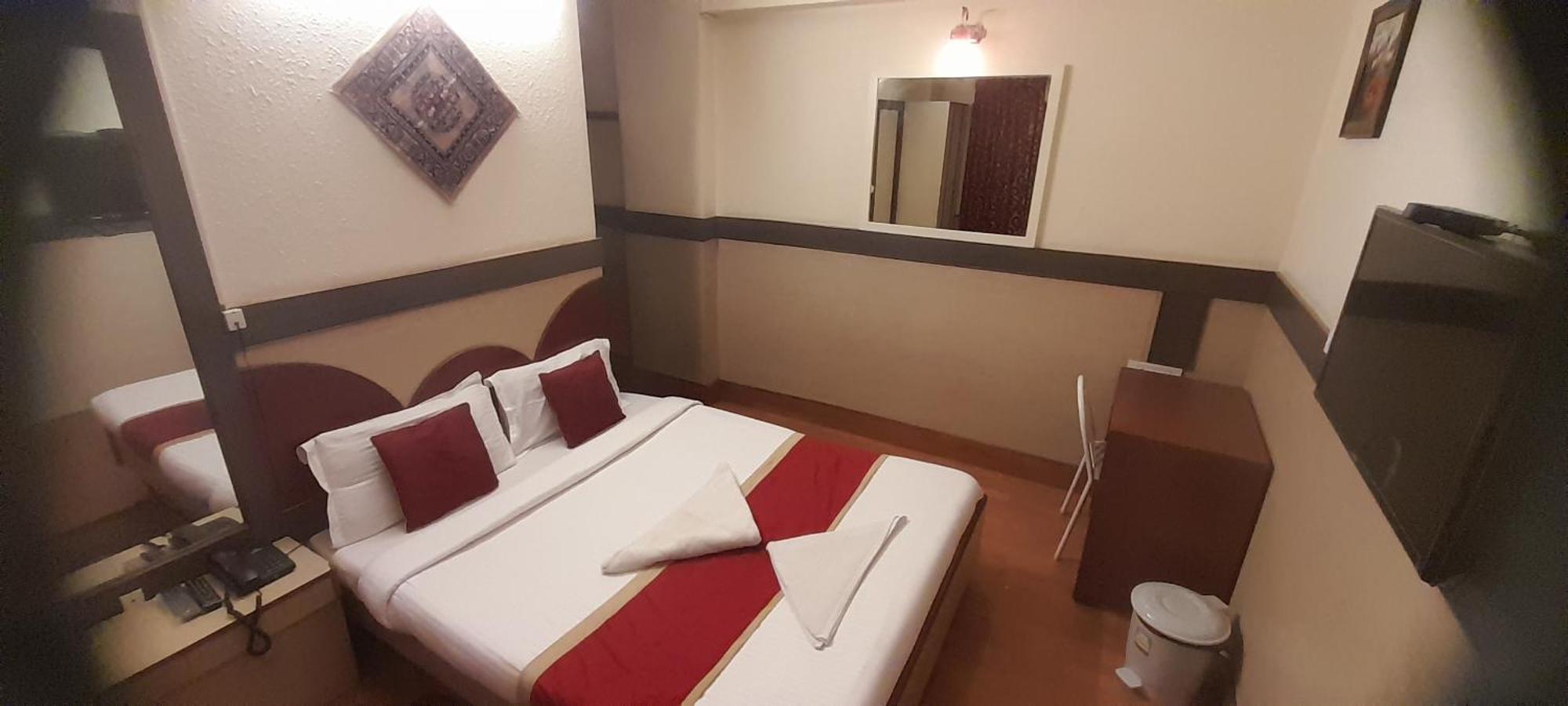 Hotel Lalbagh Gardenia Bangalore Exteriör bild